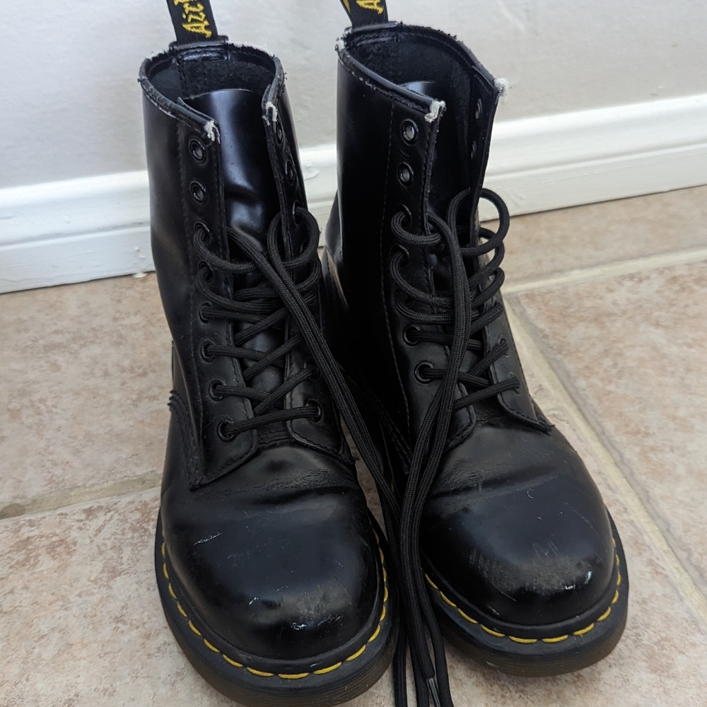 Dr Marten 1460 black combat boots